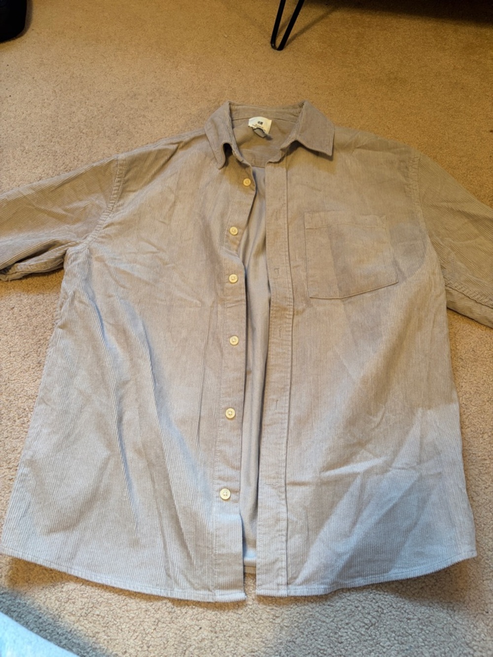H&M Men’s Light Gray Corduroy Button-Up Shirt